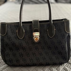 Dooney & Bourke purse